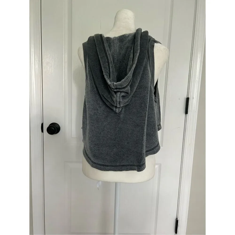 NWOT Free People Movement Pullover Sleeveless Hooded Top Size XS 77% Polyester 2